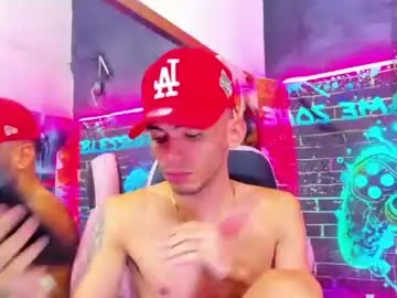 Chaturbate Live Porn of edward_24_