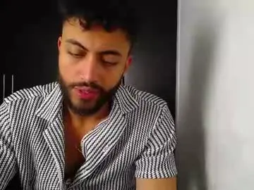 Chaturbate Live Sex Cam of claybrown_