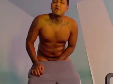Chaturbate Live Sex Cam of axell_king07