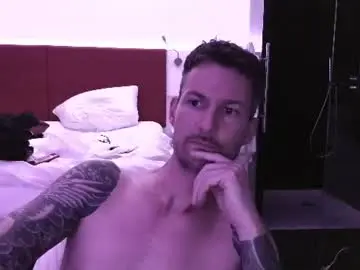 Chaturbate Sex Cam of tinojetset069