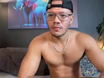 Chaturbate Private Sex Chat of highlatin_guys