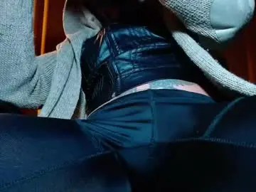 Chaturbate Best live sex cam show of sebastian_025
