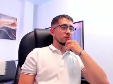 Chaturbate Sex Chat of tommas_johnson