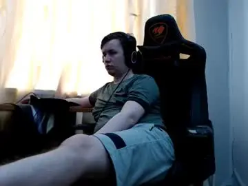 Chaturbate Adult Webcam of iliaskrisloveee