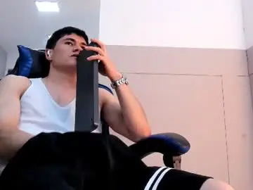 Chaturbate Best live sex cam show of roan_birkin
