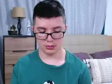 Chaturbate Free Porn Cam of kevinhunts