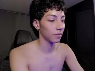 Chaturbate Live Sex Cam of philipe_moonlight_