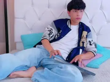 Chaturbate Live Sex of axel_evanss