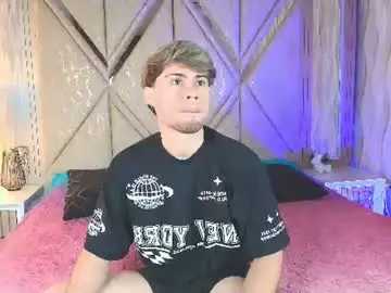 Chaturbate Live Porn of ithan_salvatore