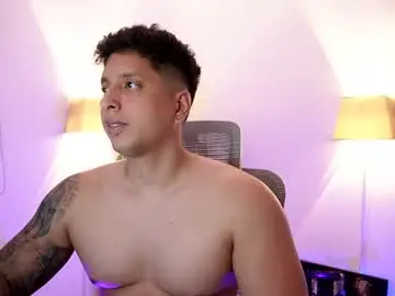 Chaturbate Free Porn Cam of appolo_allen