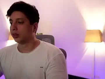 Chaturbate Best live sex cam show of appolo_allen