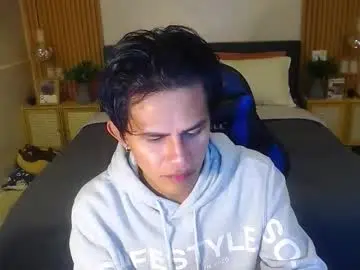 Chaturbate Best live sex cam show of brentmanrock69