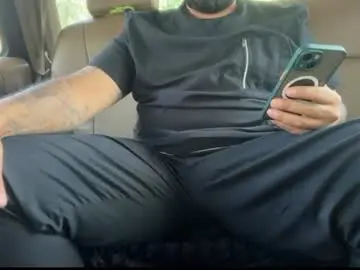 Chaturbate Live Sex Cam of bigheadaddy90