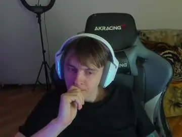 Chaturbate Free Porn Cam of aron_neall
