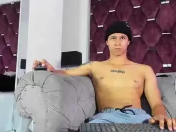 Chaturbate Live Porn of tonybenedetti