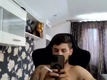 Chaturbate Sex Cam of jonnyporn1