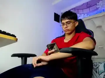 Chaturbate Best live sex cam show of zxvn_n