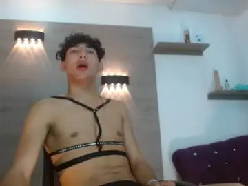 Chaturbate Best live sex cam show of logaanhotts