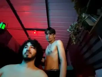 Chaturbate Live Sex of artorias_4