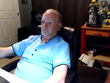 Chaturbate Free Live Porn of midwestdad09