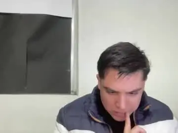Chaturbate Free Porn Cam of garypinepineapple