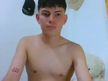 Chaturbate Live Sex Cam of herrerabuitragroedwin