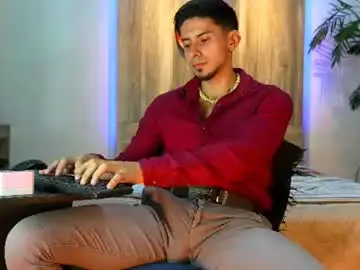 Chaturbate Live Porn of andrew_elliot