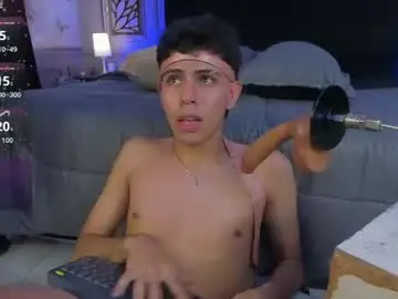 Chaturbate Free Porn Cam of hunterwest06