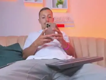 Chaturbate Adult Video Chat of master_orion
