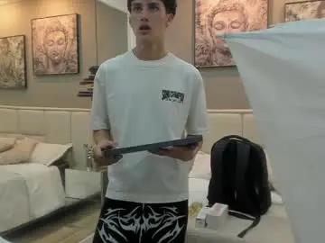 Chaturbate Live Porn of thom_ames