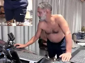 Chaturbate Live Sex Cam of alpha_uk_boss