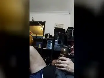 Chaturbate Live Sex Cam of freakyclown727