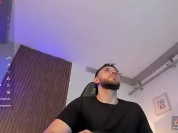 Chaturbate Free Live Porn of maximo_wolf1