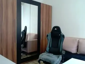 Chaturbate Sex Cam of darius_94
