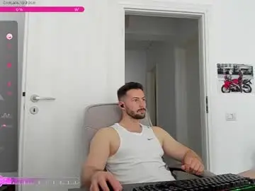 Chaturbate Live Sex Cam of hard_chriss