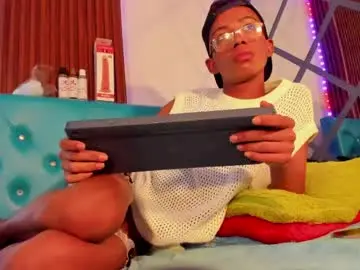 Chaturbate Adult Webcam of patrick_lovee