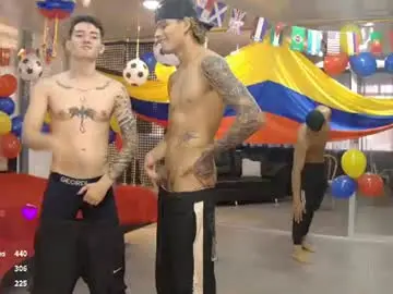 Chaturbate Live Sex Cam of boysgang_sex