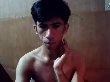 Chaturbate Watch Live Sex Cams of hairyhugecock_22