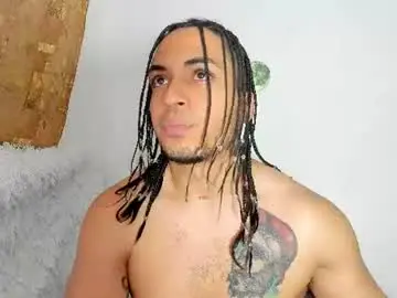 Chaturbate Live Sex Cam of magic_mike_26
