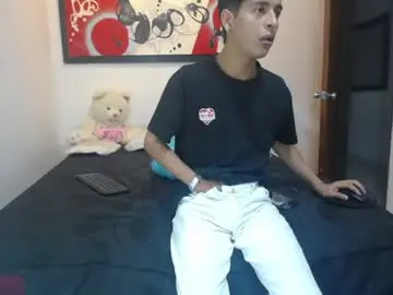 Chaturbate Sex Cam of andrescoll25