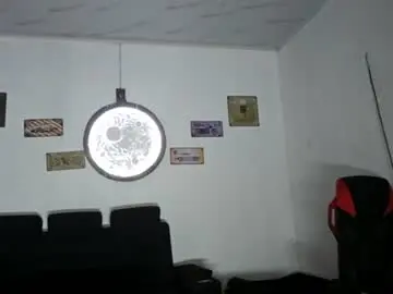 Chaturbate Watch Live Sex Cams of kerlinn2711