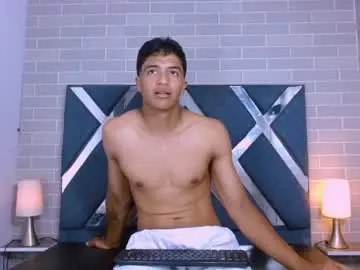 Chaturbate Adult Webcams of maxwyatt_1