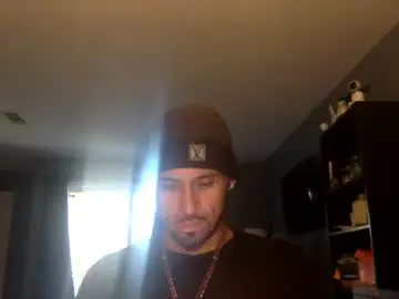 Chaturbate Live Porn of ryansrarities93