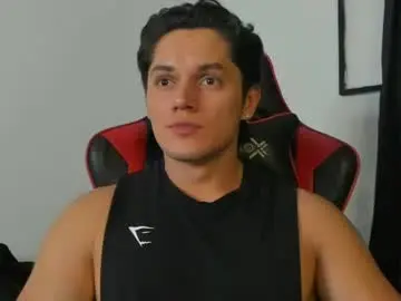 Chaturbate Watch Live Sex Cams of julian_wallace1