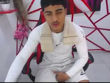 Chaturbate Best live sex cam show of oliver_parker20