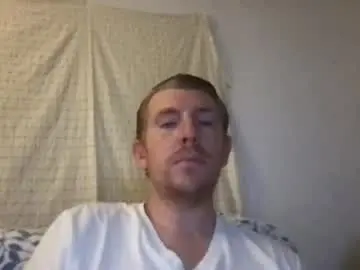 Chaturbate Free Live Porn of freddyfootball
