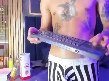 Chaturbate Sex Chat of anthony_hotxx