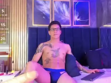 Chaturbate Nude Webcam of anthony_hotxx