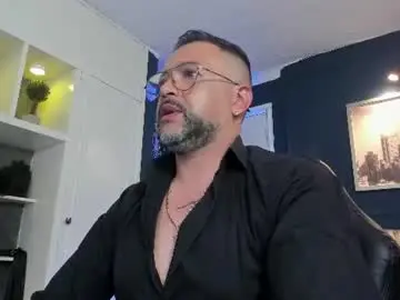 Chaturbate Live Sex Cam of mrfrank_tattoo