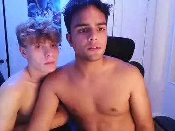 Chaturbate Live Sex Cam of enzoandshaun